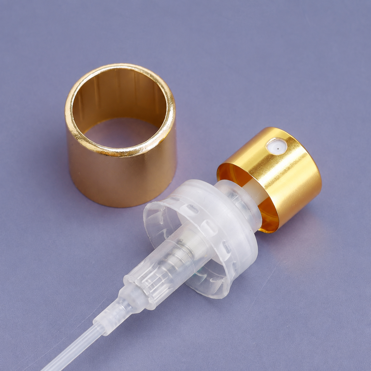 13mm Gold Plastic-Mount Perfume Spray Pump with Collar